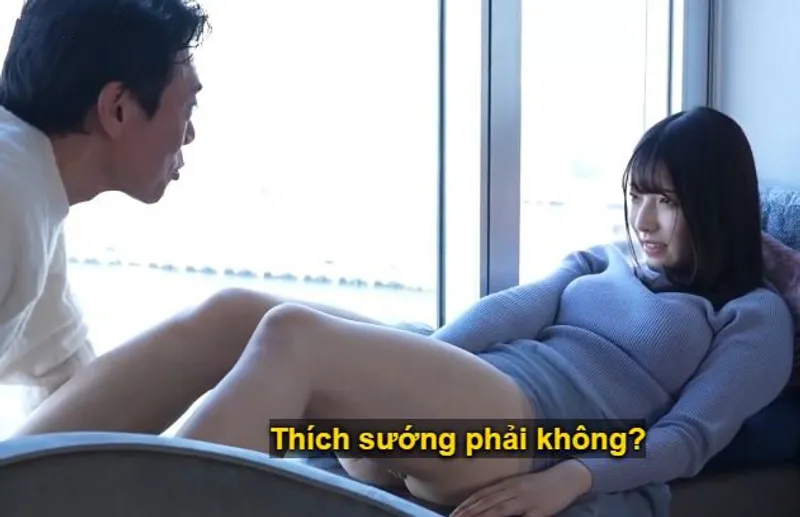 Buổi hẹn hò giữa ông chú và cô diễn viên trẻ mới nổi tại nhà nghỉ sang trọng.